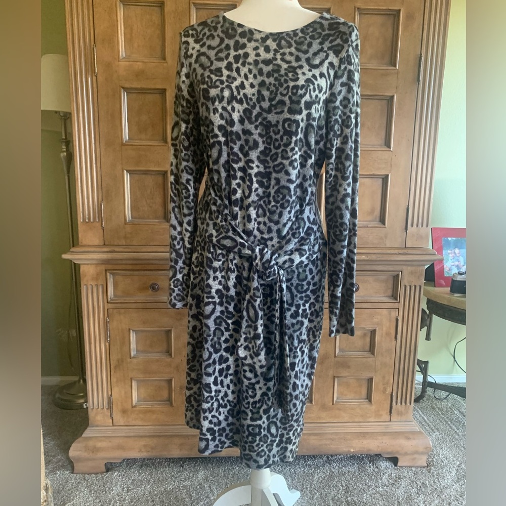 New Cozy print dress